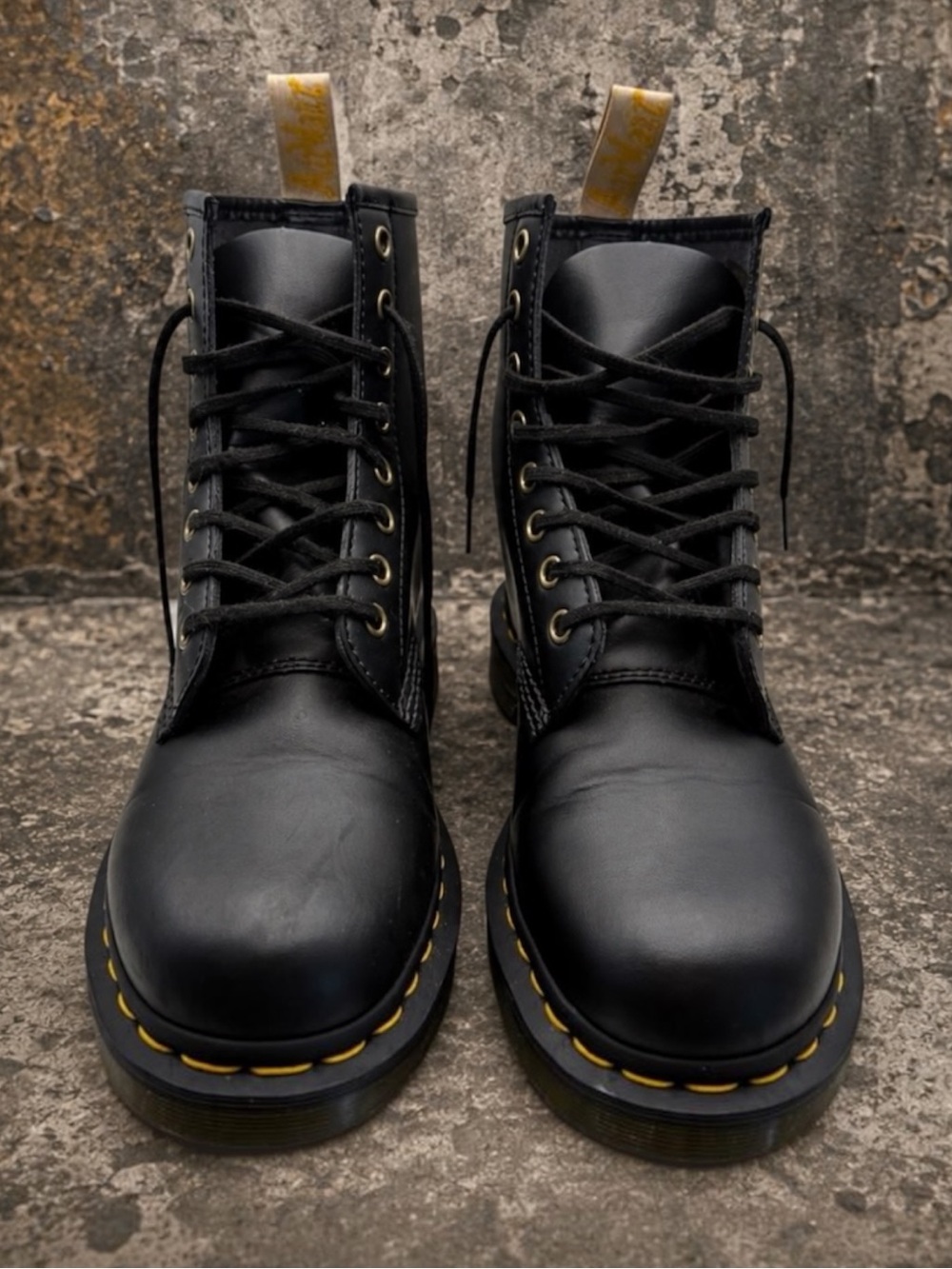 NEW‎ Dr. Martens 1460 Smooth Leather Lace-Up Boots Women's Size 8